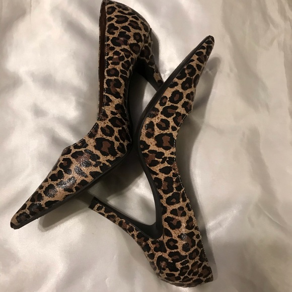 Westies Leopard Print heels - Picture 2 of 4